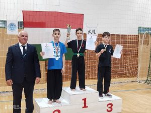 Tíz aranyat remélnek a formagyakorlatosok a kick-box vb-n